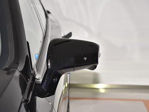 2025�� 530UltraǬ���Ǽ�ADS SE�����