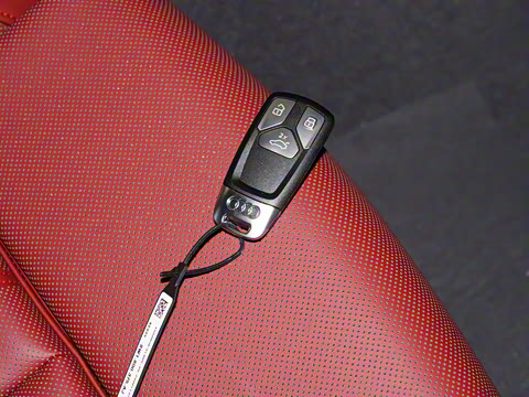 2025�� 200���������� 40 TFSI ����������