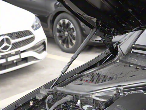 2025�� �Ŀ� E 260 L