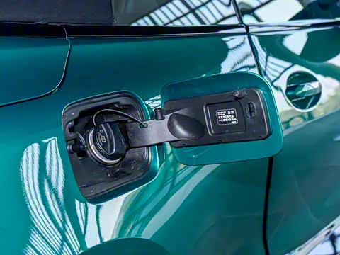 2024�� M4������ܳ� M xDrive ������