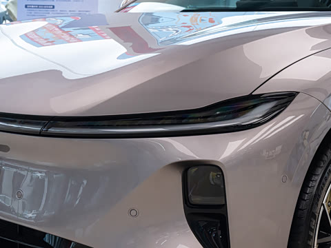 2025�� ��������� 710�콢��