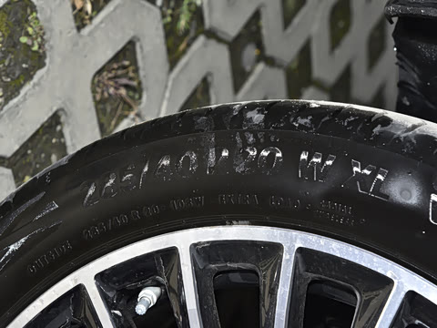 2025�� GLC 300 4MATIC ����SUV