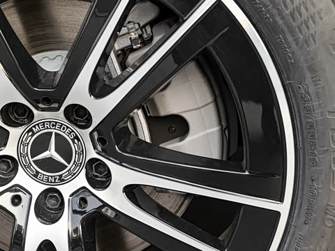 2025�� �Ŀ� GLC 260 L 4MATIC ������