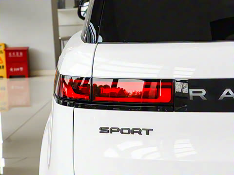 2025�� 400PS Dynamic SE