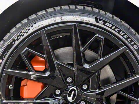 2024�� 400T �Զ� Ӱ��R MAX��