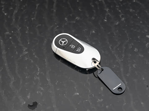 2025�� �Ŀ� GLC 300 L 4MATIC ������ 5��