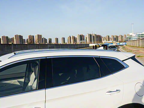 2025�� EV �Ǽݰ� 605km �콢��