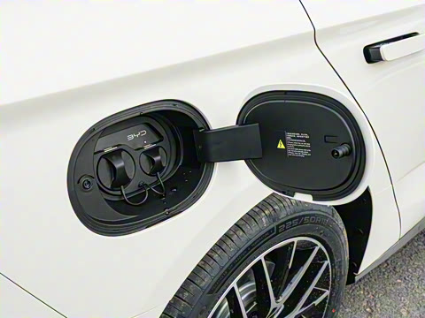 2025�� �Ǽݰ� DM-i 1.5L 125km ������