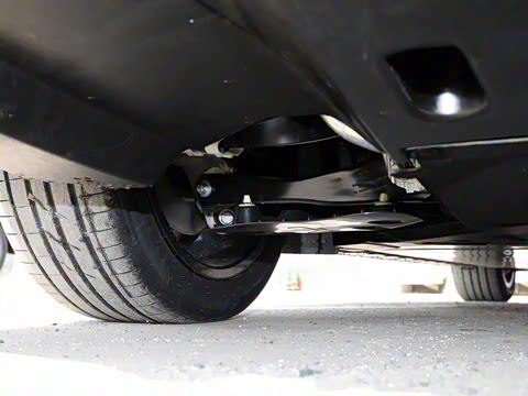 2024�� eDrive 35L M�˶���װ