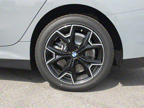 2025�� eDrive 40 L ��ҹ��װ