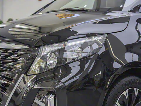 2025�� 2.0T ��; 7��