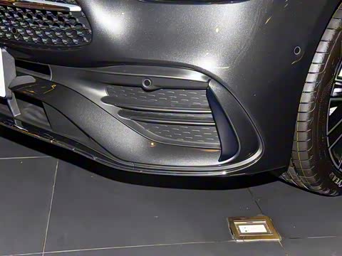 2025�� �Ŀ� C 260 L �˶���