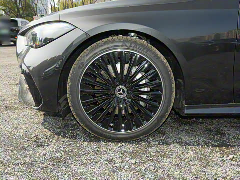 2025�� CLE 300 4MATIC �����ͽ��ܳ�