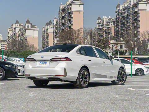 2025�� 530Li ������ ������װ