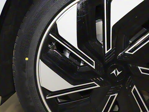 2025�� 636Ultra���Ȱ� 6��