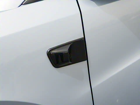 2025�� �Ǽݰ� 305km ���ɰ�