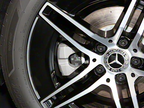 2025�� E 260 �˶���