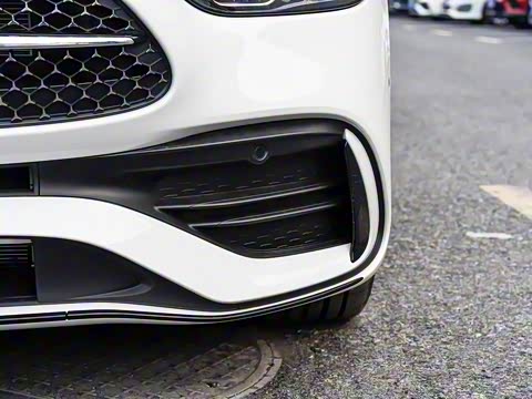 2025�� �Ŀ� C 260 L �ҹ�˶���