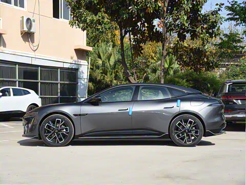 2025�� Pro�����