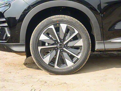 2025�� EV �Ǽݰ� 520km ������