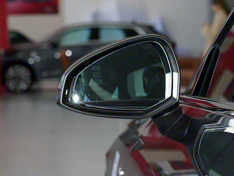 2025�� 200���������� 40 TFSI ����������