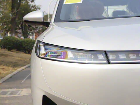 2025�� 210Ultra���̰� 6��