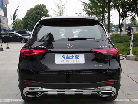 2024��  �Ŀ� GLC 260 L 4MATIC ������ 5��