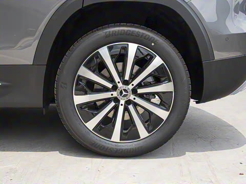 2025�� GLB 220 ʱ����