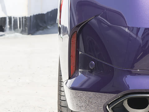 2025�� M240i xDrive