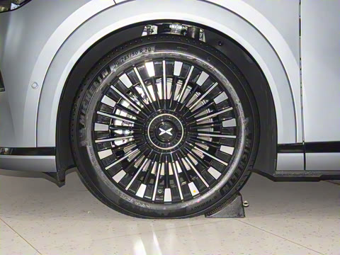 2025�� 740�������� Max