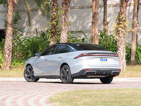 2025�� EM-i 140km ̽��+��