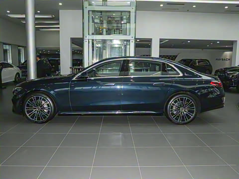 2025�� E 300 L �����