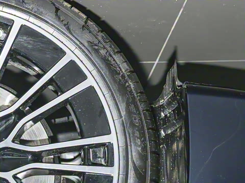 2025�� E 300 L �����