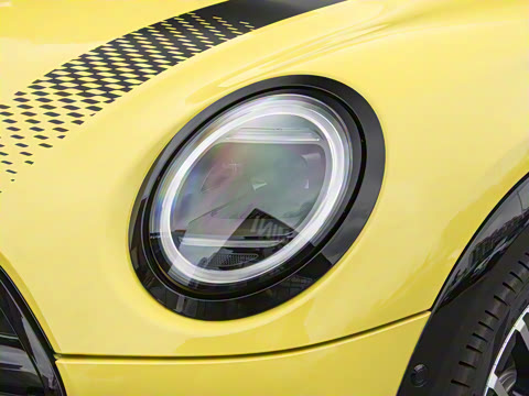 2025�� JOHN COOPER WORKS