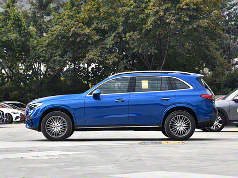 2025�� �Ŀ� GLC 300 L 4MATIC ������ 5��