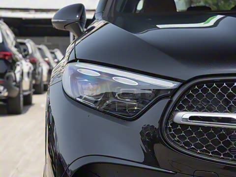 2025�� �Ŀ� GLC 300 L 4MATIC ������ 5��