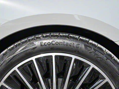 2025�� CLE 260 ������ܳ�