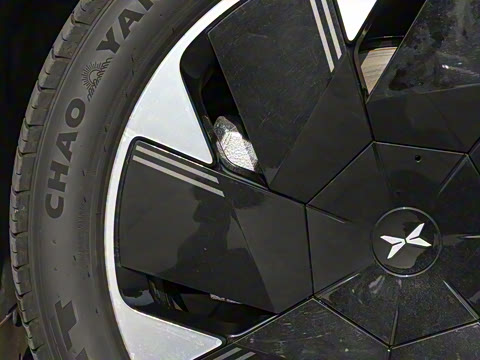 2025�� 600 �������� Max