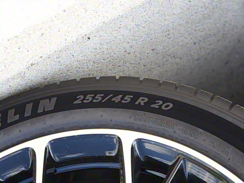 2025�� �������� Max �콢��