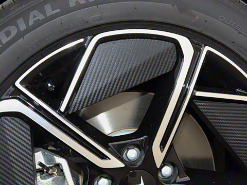 2025�� ���� 550AirѲ����