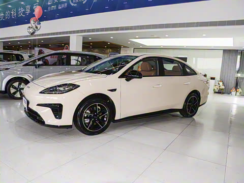 2025�� 650 ������