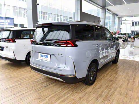 2025�� �콢��