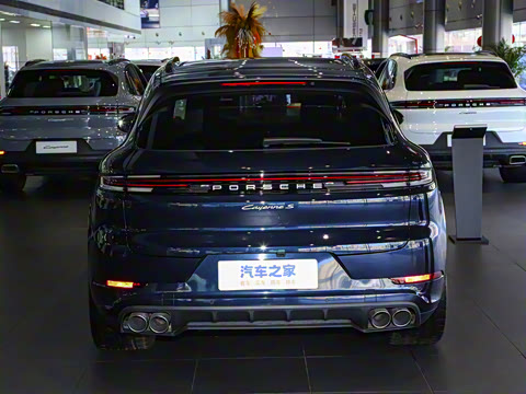 2025�� Cayenne S E-Hybrid 3.0T