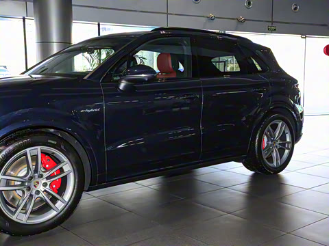 2025�� Cayenne S E-Hybrid 3.0T