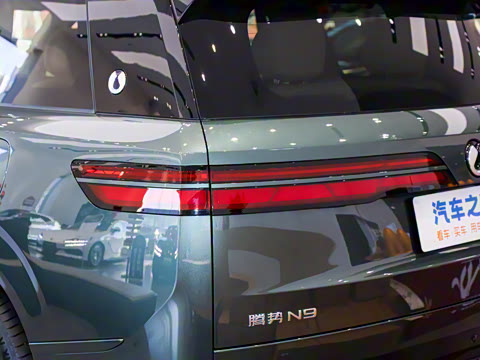 2025�� ������