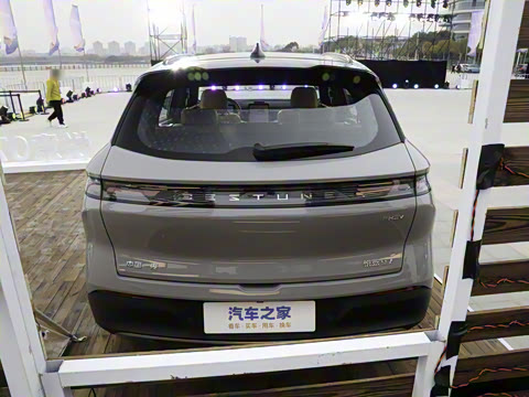 2025�� 210km ������