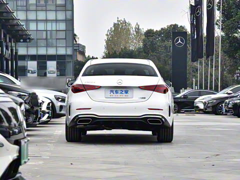 2025�� �Ŀ� C 200 L �˶���