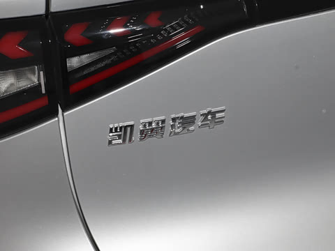 2025�� Mate 300km̤�˰�