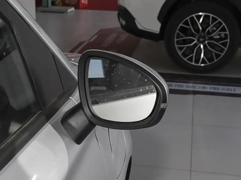 2025�� Mate 300km̤�˰�