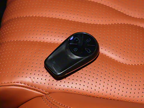 2025�� 180 ��������Ultra���� 6��